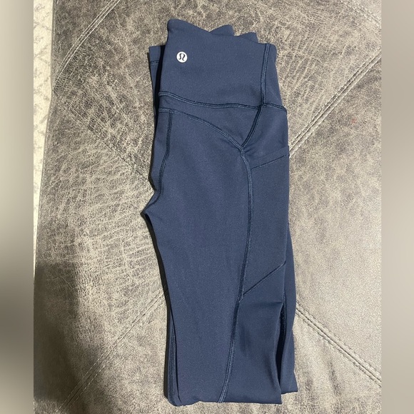 Lululemon Navy Blue Leggings with Pockets - Picture 2 of 3